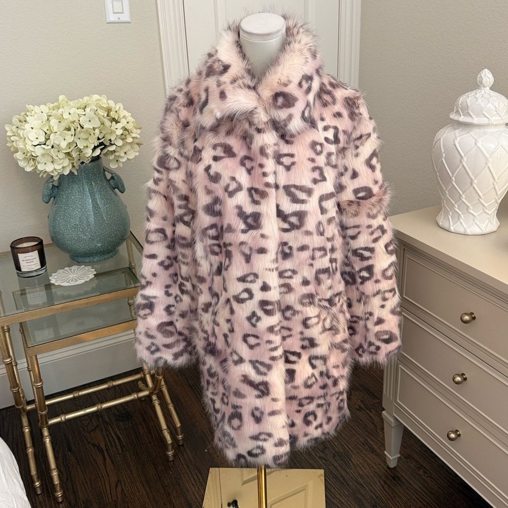 Tyler Boe Faux Fur Pink Leopard Jacket
